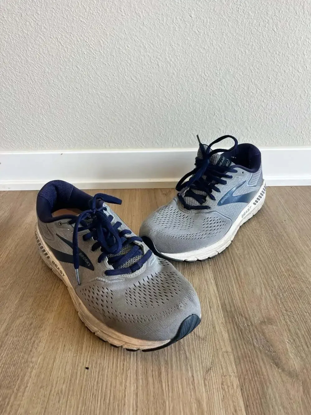 Brooks, Beast 20 Men's Running/Walking Shoes, Grey/Navy, Arch Support, 12.5